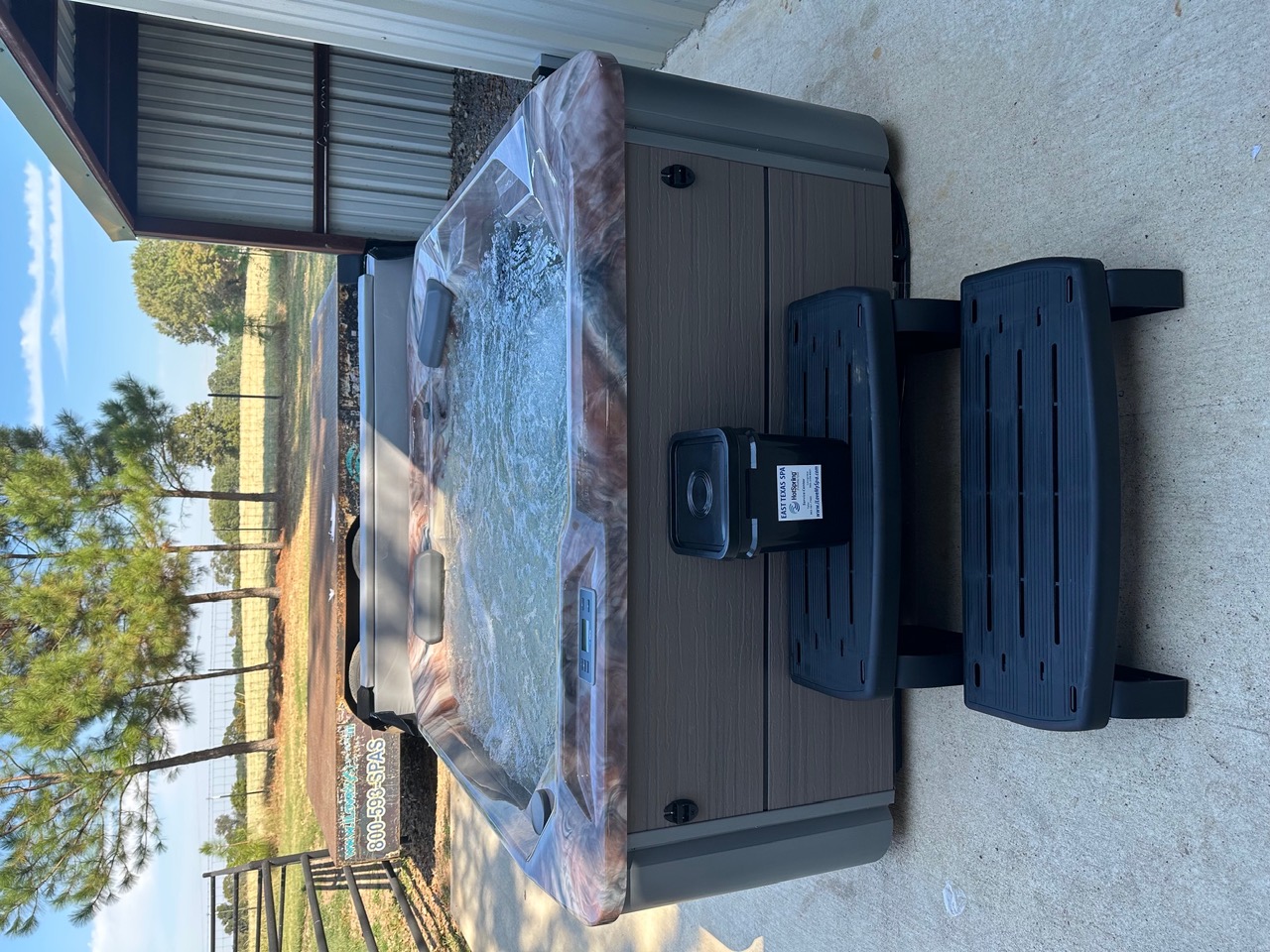 Hot tub delivered by East Texas Hot Tub Company to Flint, Texas
