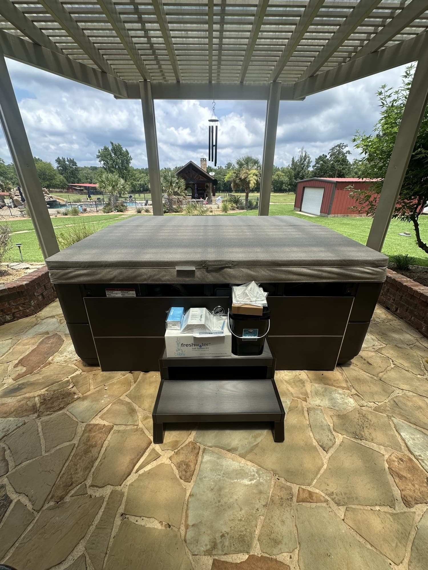 Hot tub delivered by East Texas Hot Tub Company to Daingerfield, Texas