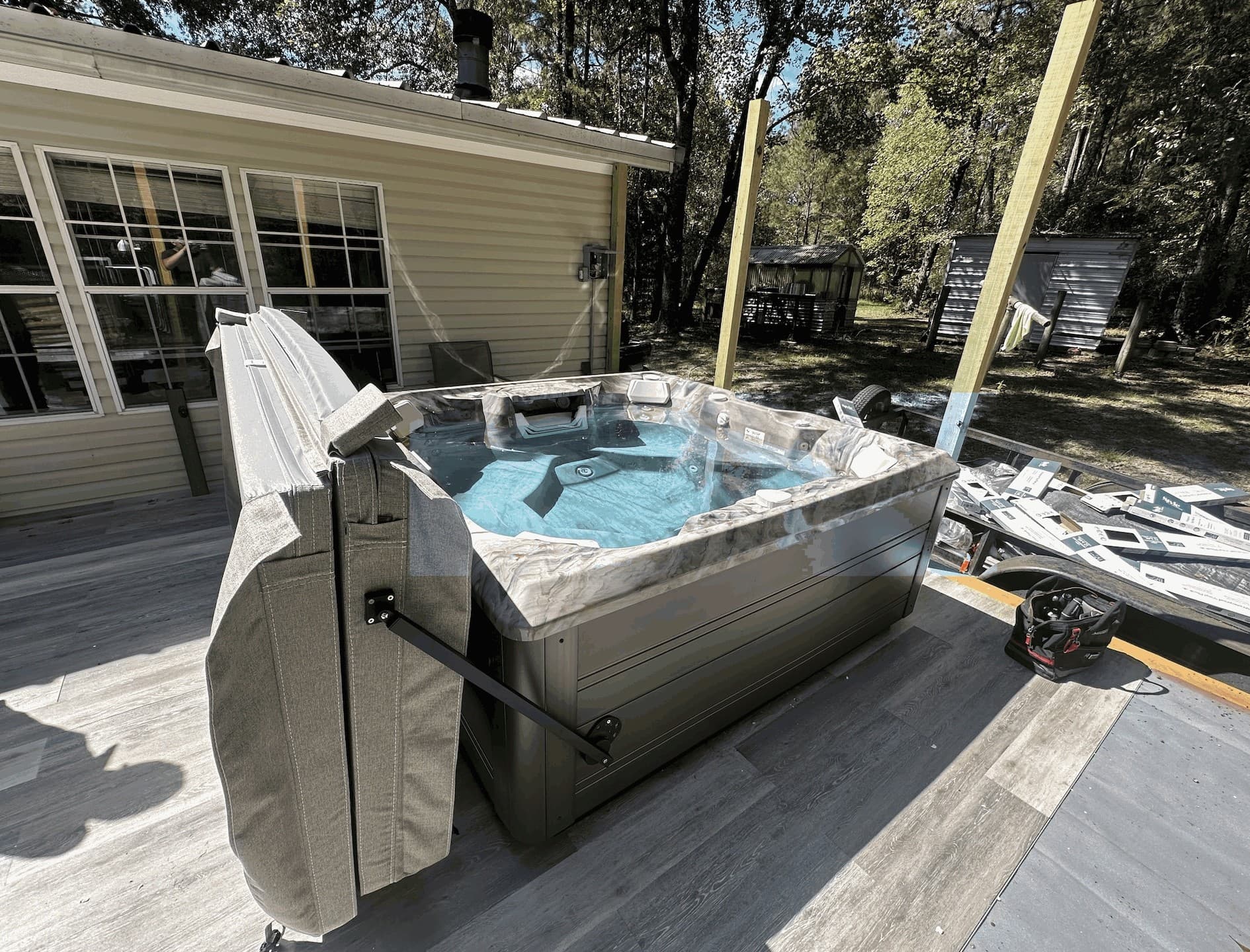 Hot tub delivered by East Texas Hot Tub Company to Groveton, LA