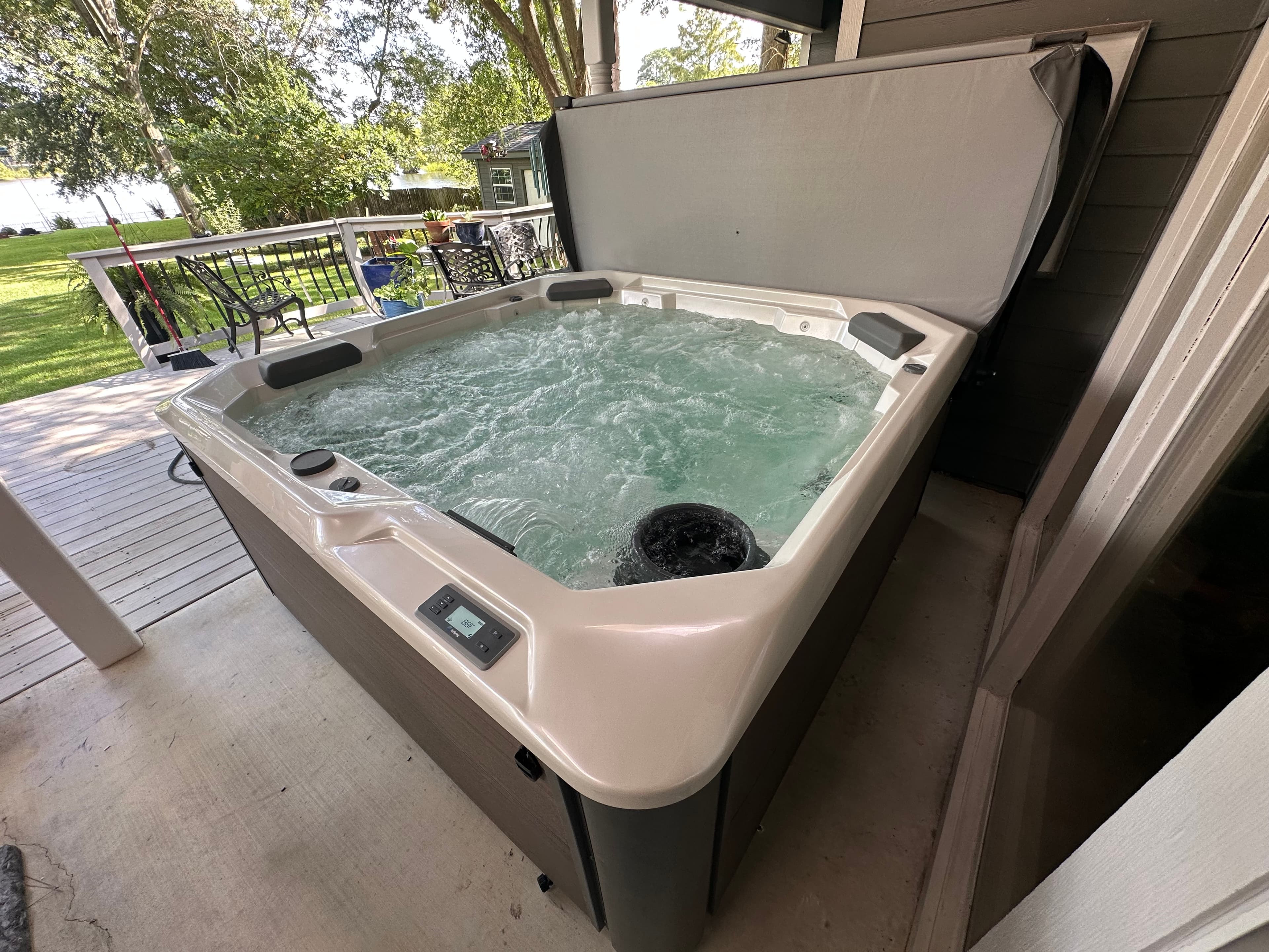 Hot tub delivered by East Texas Hot Tub Company to Longview, Texas