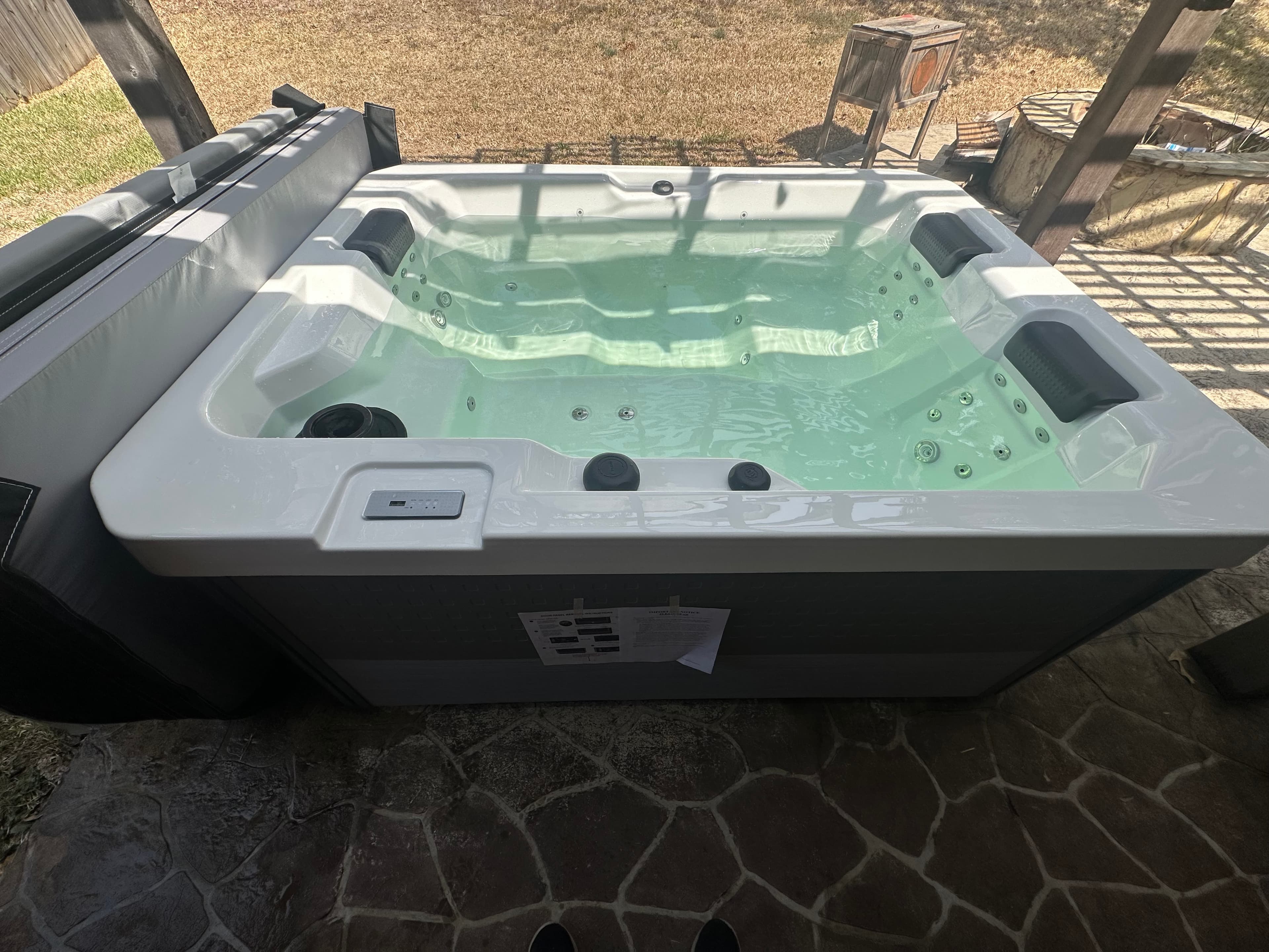 Hot tub delivered by East Texas Hot Tub Company to Whitehouse, Texas